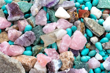 Renkli Mineral Taşları Koleksiyonu