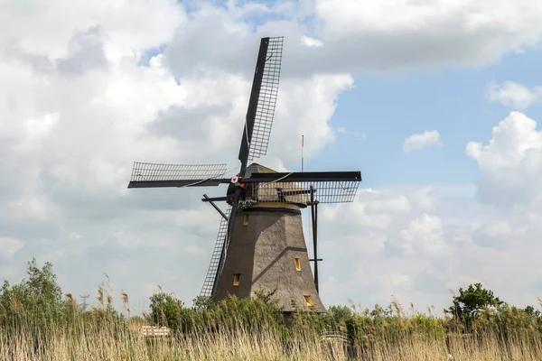 Die Ländliche Landschaft Der Niederlande Mit Windmühlen Berühmten Touristenort Kinderdijk — Stockfoto