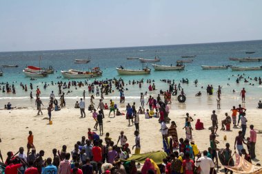 Mogadişu 'nun manzarası, Mogadişu plajındaki insanlar, Mogadişu Somali' nin başkentidir.