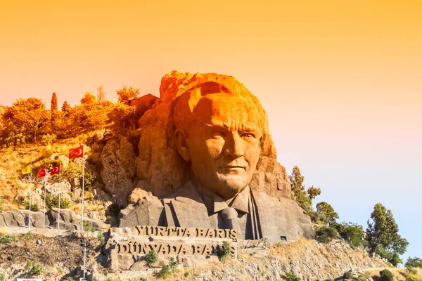 Estatua Ataturk Fundador Turquía Moderna Buca — Foto de Stock