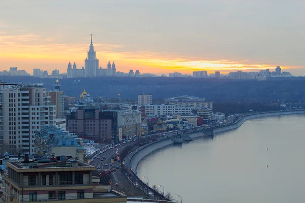 З видом на Московський висотних будівель — стокове фото