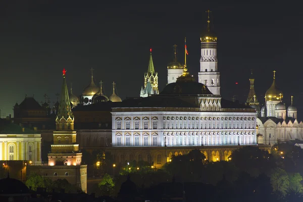 Widok na miasto z wysokości budynku — Zdjęcie stockowe