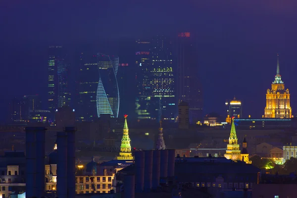 The view of the city from a tall building — Stock Photo, Image