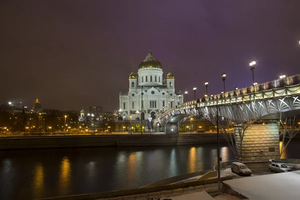 Moscow's Christ the Savior Cathedral at night in the snow — Stock Photo, Image