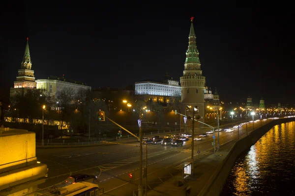 Fantastisk panoramautsikt över natten utsikt över Moskva i Kreml, Ryssland — Stockfoto