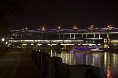 Luzhnetsky metro Köprüsü, Moskova Devlet Üniversitesi, panorama, Moskova, Rusya
