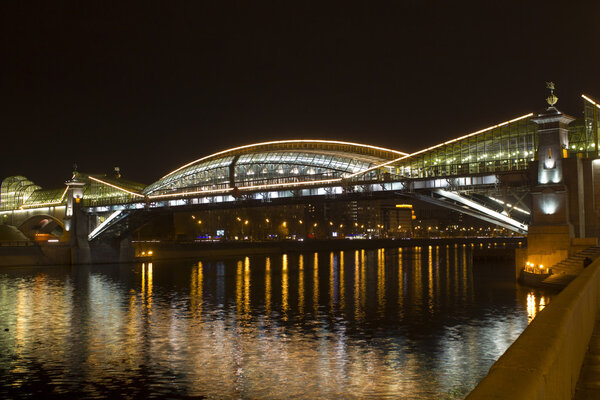 The Bogdan Khmelnitsky bridge at night, Moscow