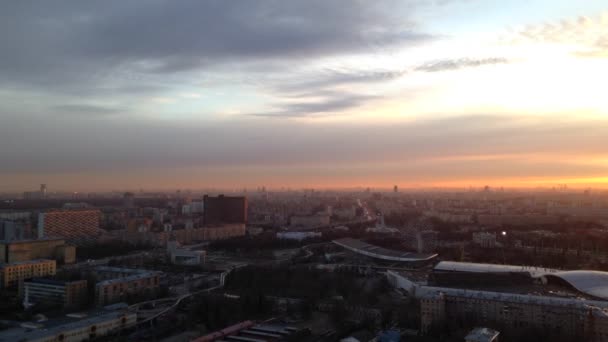 モスクワの高層ビルや建物の屋上からの景色 — ストック動画