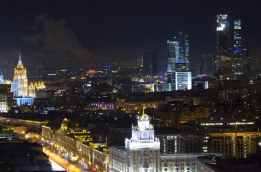 Çok öykülü bir bina yükseklikten Cityscape