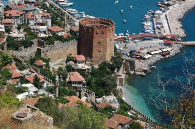 Akdeniz ile yukarıdan Alanya, Türkiye, genel görünümünde Kızıl Kule