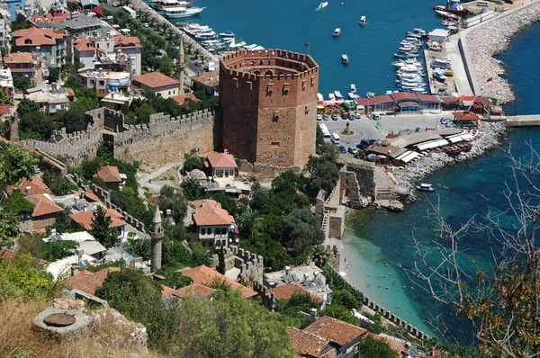Akdeniz ile yukarıdan Alanya, Türkiye, genel görünümünde Kızıl Kule