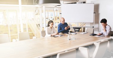 iş ortakları tüm meşgul çalışma 