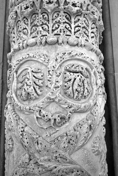 Cathedral of Pisa, marble column detail. Black and white photo