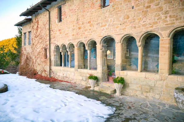 View Christian Hermitage Sant Alberto Butrio Rises Reliefs Ligurian Apennines — Stock Photo, Image