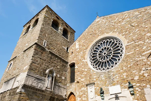 Yttre Över Fasaden Giusto Church Trieste Han Stadens Skyddshelgon Norra Royaltyfria Stockbilder