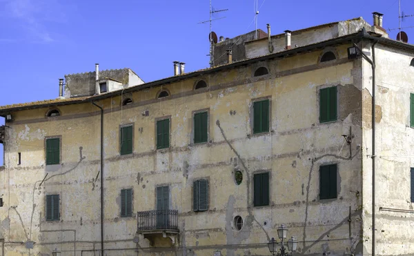 Пітільяно, Тоскана, старий палац фасаду. Кольорове зображення — стокове фото