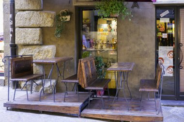 Volterra, Toskana, şaraphane Dükkanı. Renkli görüntü