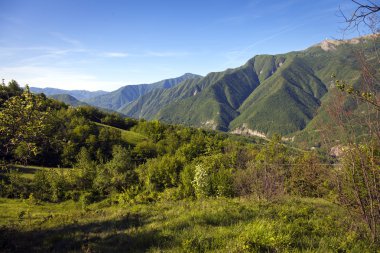 Valtrebbia Vadisi, Liguria doğru. Renkli görüntü