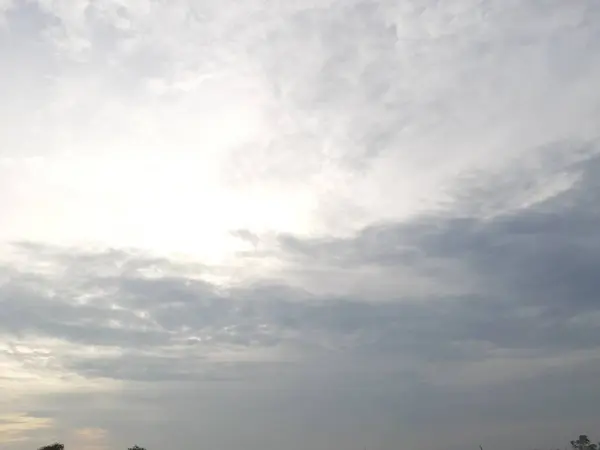 Céu Azul Bonito Com Nuvens — Fotografia de Stock