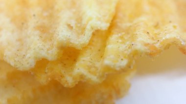 Bir parça ekmeği kapat.