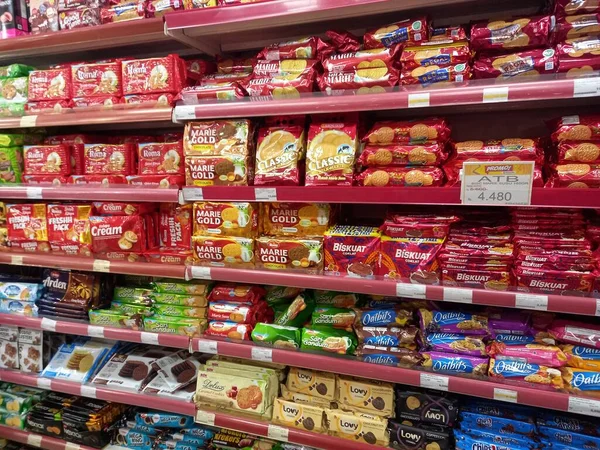Інтер Супермаркету Різноманітною Їжею — стокове фото