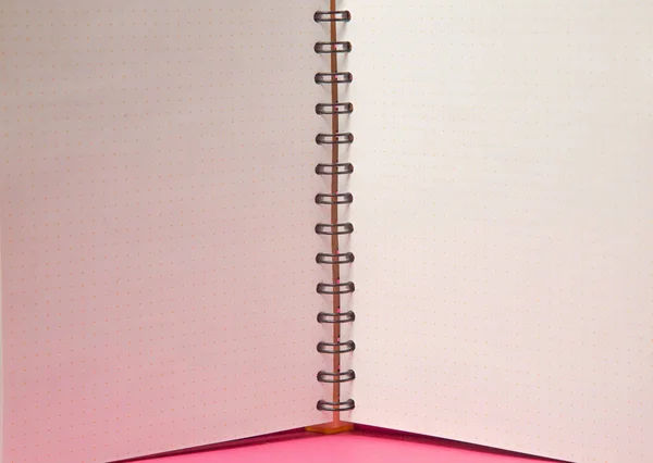 Cuaderno Abierto Con Páginas Blanco Sobre Fondo Rosa —  Fotos de Stock