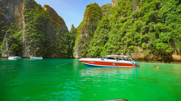 Phi Phi Blue Lagoon Thailand — Stock Photo, Image