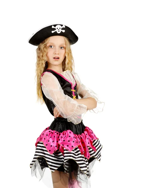 Criança Vestida de Pirata. Menina nos Poses em fundo branco . — Fotografia de Stock