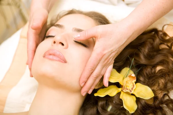 Facial massage — Stock Photo, Image