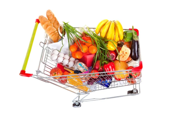 Carrinho de compras de alimentos em fundo branco — Fotografia de Stock