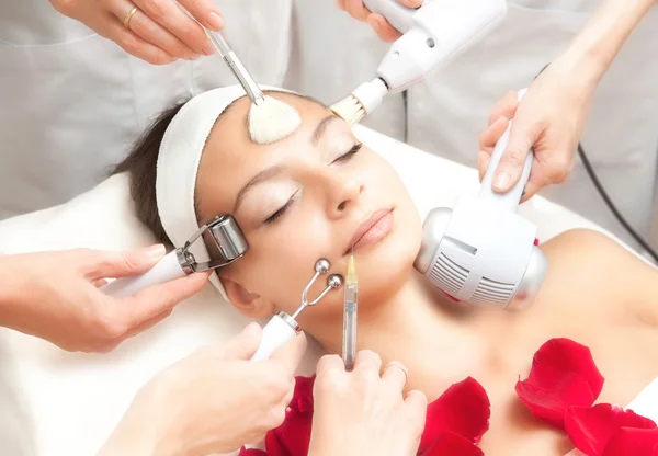 Spa Salon: Young Beautiful Woman Having Various Facial Treatment — Stock Photo, Image