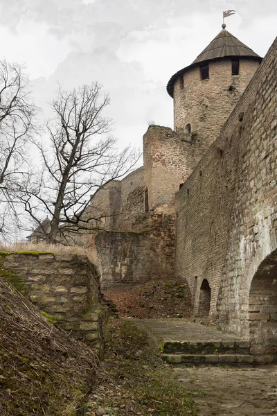 France il pittoresco castello di belcastel in lacave for La fortezza arredamenti commerciali
