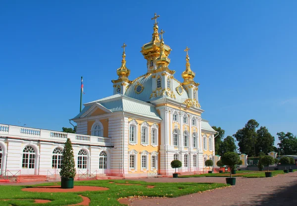 Tempio bianco a Peterhof — Foto Stock