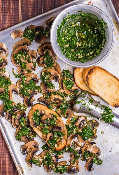 Baked mushrooms with chimichurri