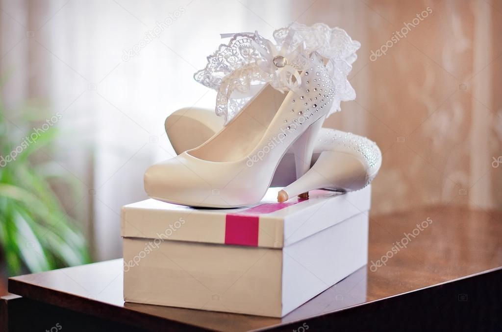 white shoes of fiancee