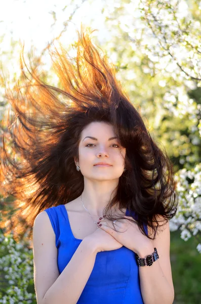 Girl on nature — Stock Photo, Image