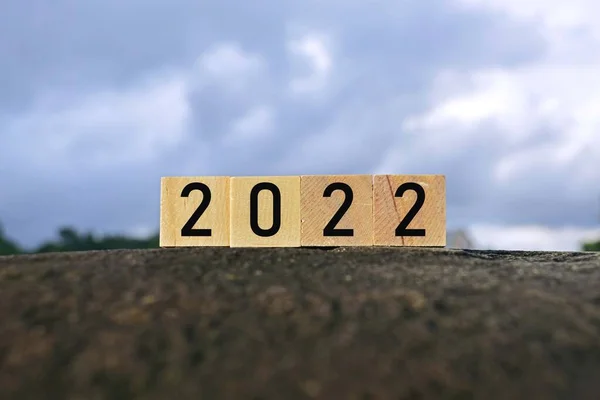 2022 Nombre Sur Bloc Bois Sur Dessus Grande Pierre 2022 — Photo