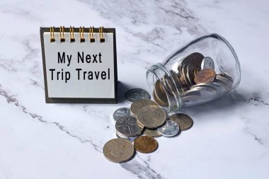 Bir sonraki seyahatimde üzerinde Çin parası olan beyaz masa kağıdına yazı yazacağım.