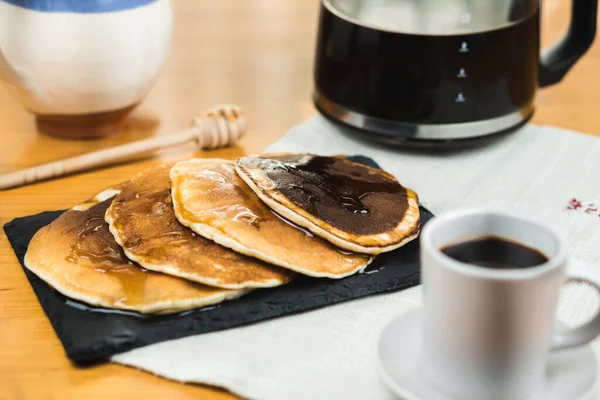 Homemade Pancakes Covered Honey Coffee Cup Wood Table Kitchen Rag — Stock Photo, Image