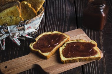 Toasted bread with strawberri marmalade