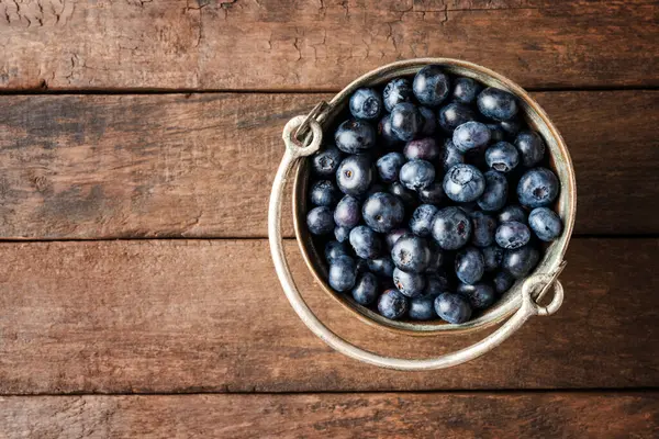 Fresh Blueberries Rustic Bowl Wooden Table Close — Stock Photo, Image