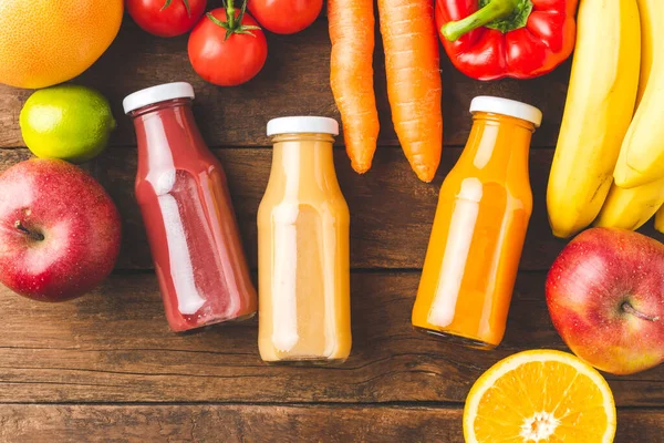 Overhead Shot Colourful Juices Bottles Old Wooden Table Ingredients — Stock Photo, Image