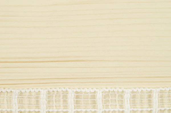 框架的木制背景上的白色丝带 — 图库照片