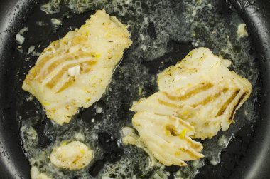 Beyaz Siyah kızartma tavası cod