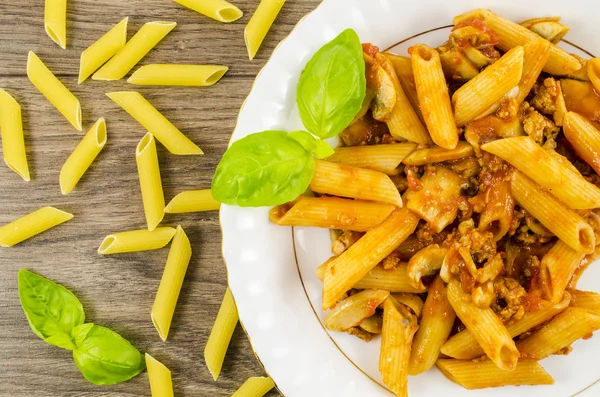 Pasta with mushrooms, minced meat and tomatoes — Stock Photo, Image