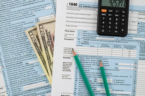 U.S. individual income tax return form 1040 with business tools Stock Picture