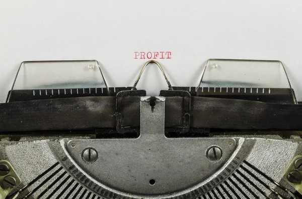 Mot profit imprimé sur une vieille machine à écrire — Photo