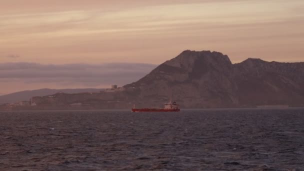 Por Sol Contra Uma Montanha Gibraltar Espanha — Vídeo de Stock