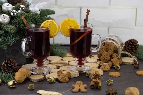 Mugs Warm Wine Orange Cookies Cinnamon Dried Fruit Spruce Branches — Stock Photo, Image