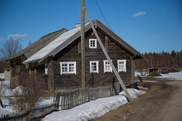 Деревянный дом — стоковое фото